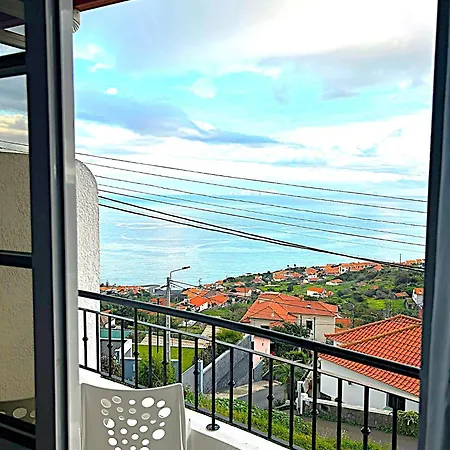 Amazing View Semesterbostad *